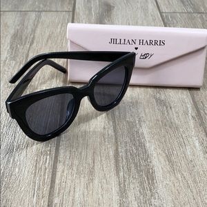 NWOT Shady Lady  Hayley Sunglasses